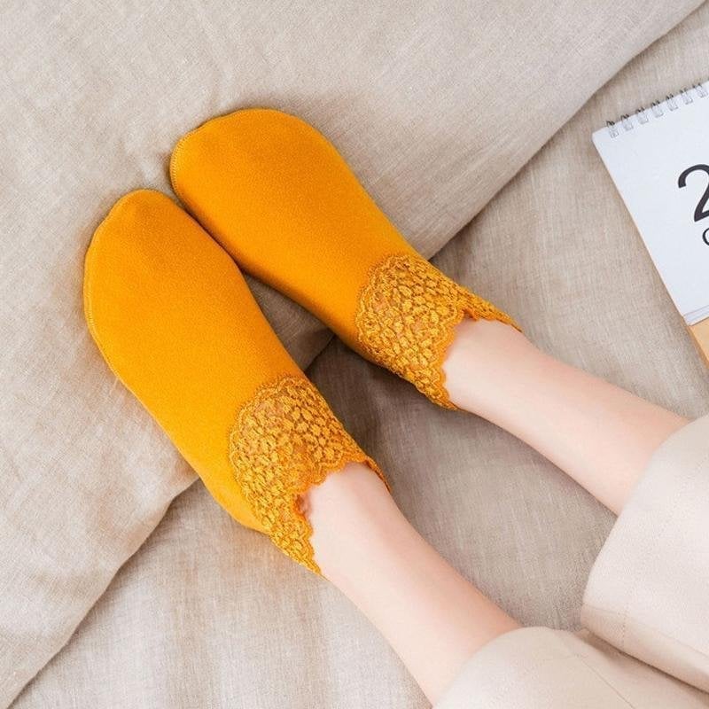 Stay Warm in Style – Fleece Lace Socks for Cold Days ❄️