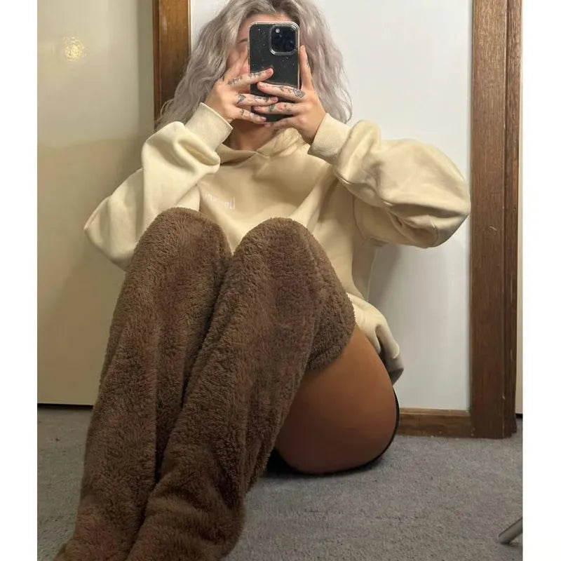 ✨ TeddyCozy - Premium Plush Thigh-High Warmers