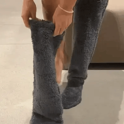 ✨ TeddyCozy - Premium Plush Thigh-High Warmers