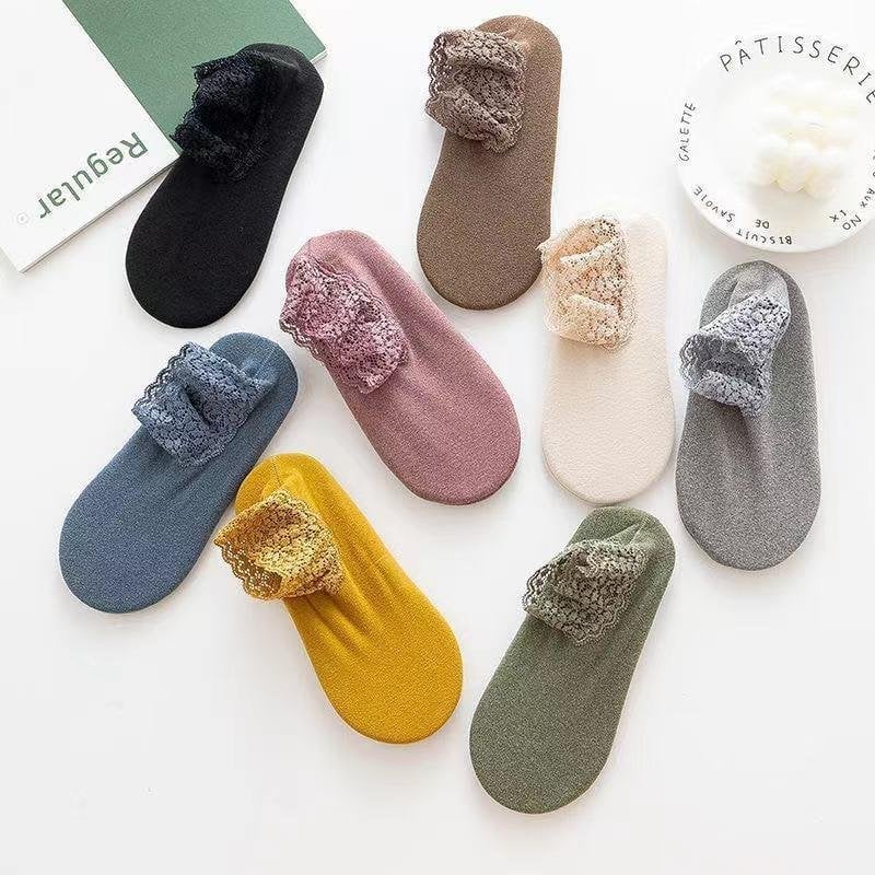 Stay Warm in Style – Fleece Lace Socks for Cold Days ❄️