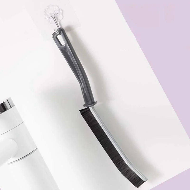 Cleaning brush - For deep cleaning hard-to-reach areas