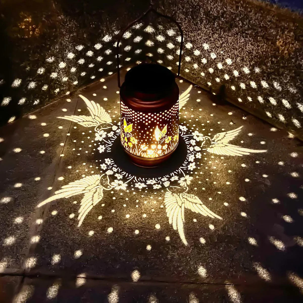 Outdoor Solar Lantern – Hummingbird, Butterfly, Sunflower, Dragonfly & Owl